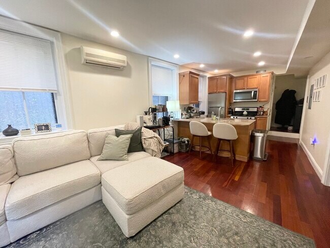 Foto del edificio - 76 W Cedar St