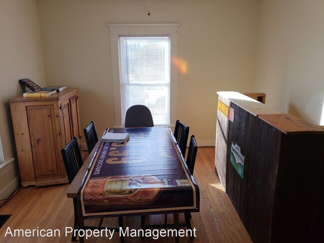 Foto del edificio - 6 br, 3 bath House - 830 Laramie St.