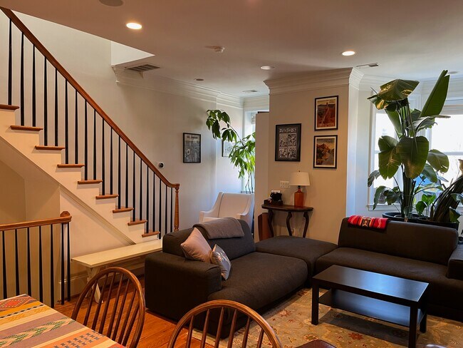 Building Photo - 1707 13th St NW