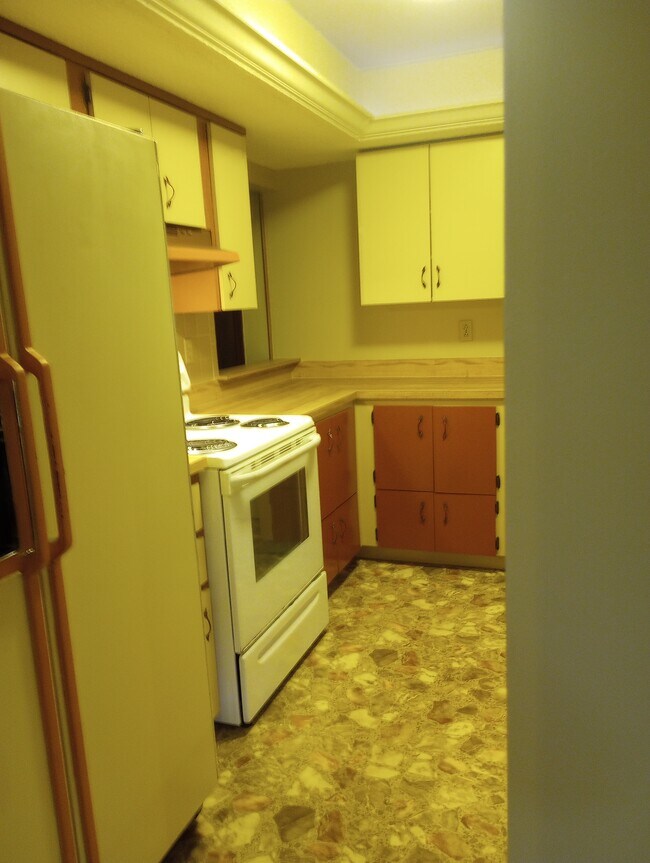 Building Photo - 10147 SW 88th Ter