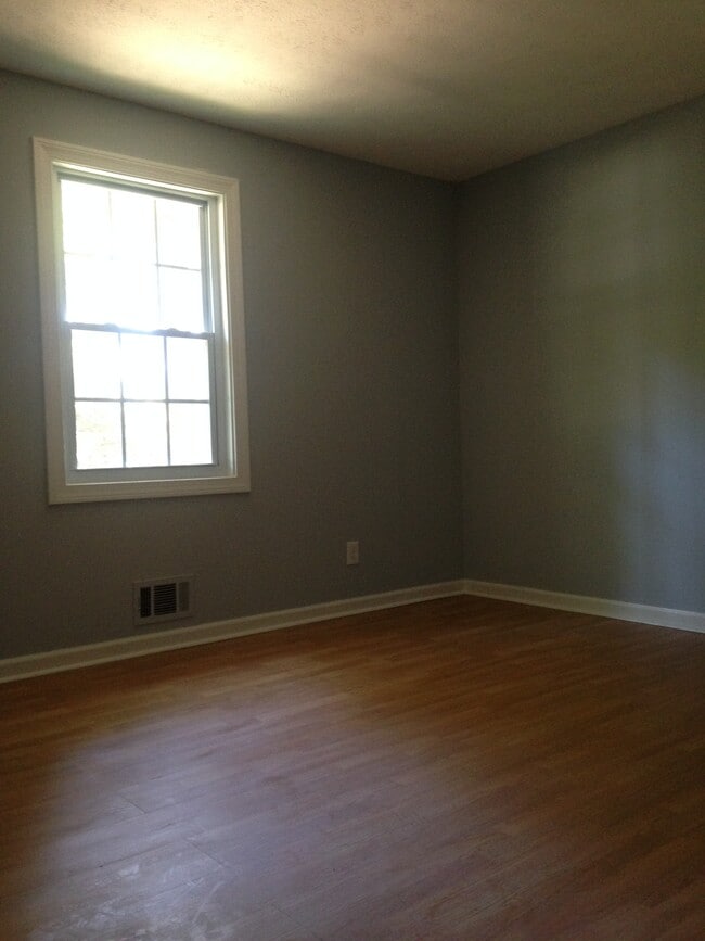 Building Photo - 126 Rusk St