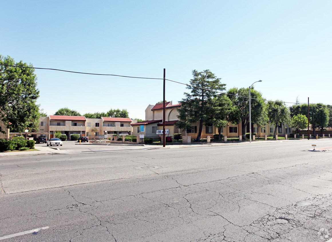 Primary Photo - Sunwest Apartments