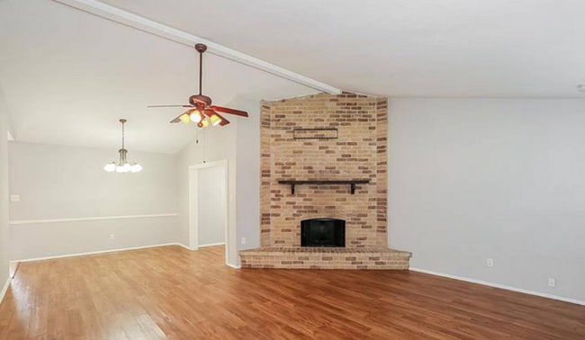 Building Photo - 1820 Culberson Dr