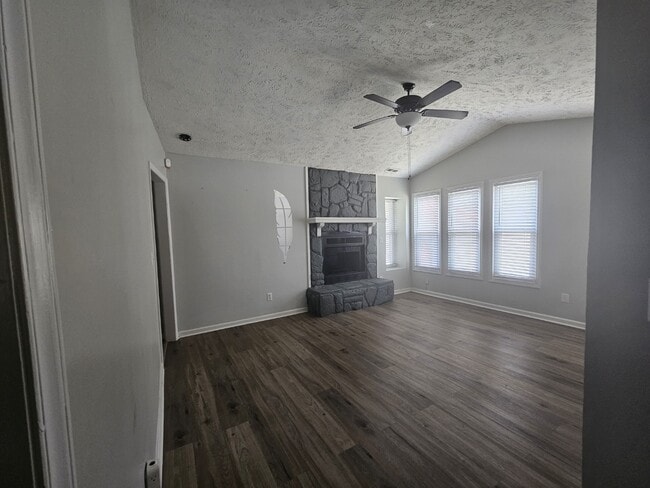 Foto del edificio - 509 Auburndale Ln