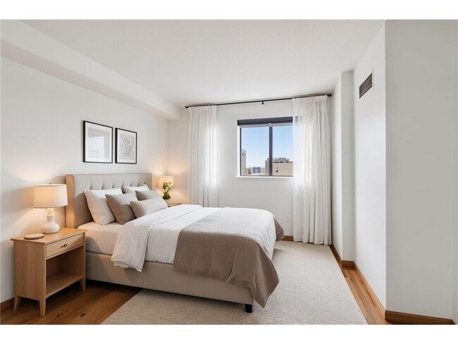 Foto del edificio - 78 10th St E