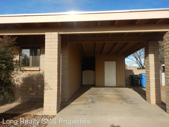 Building Photo - 500 AZ-90
