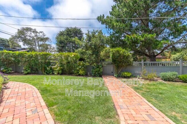 Foto del edificio - 2937 Lupin Ln