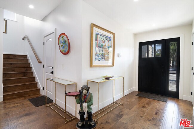 Foto del edificio - 2947 Kelton Ave