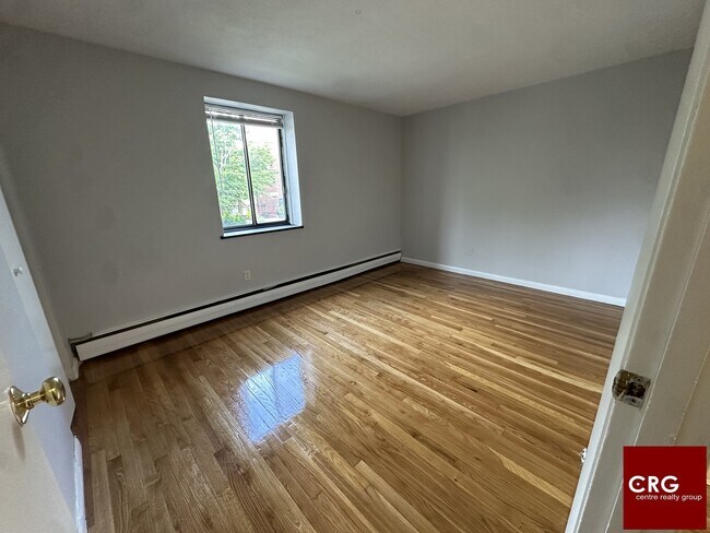 Building Photo - 222-223 Babcock St. Unit U2G