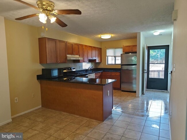 Building Photo - 15245 Coachman Terrace