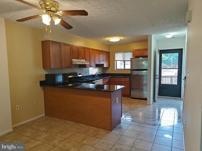Foto del edificio - 15245 Coachman Terrace