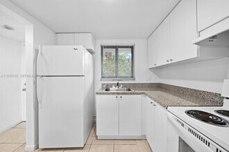 Building Photo - 2611 NW 56th Ave