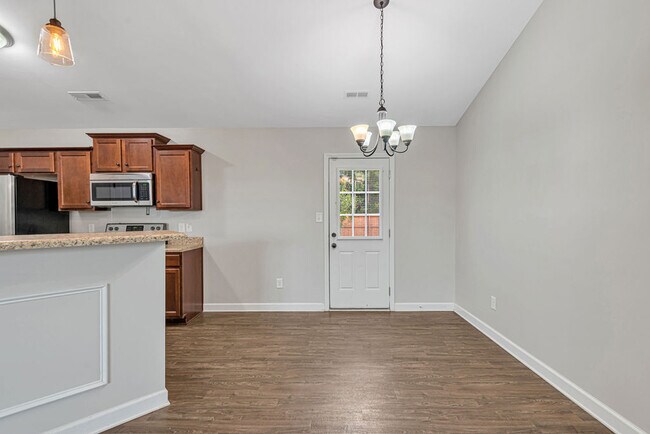 Building Photo - 258 Breakwater Dr