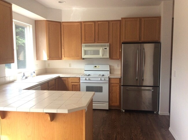 Foto del edificio - Coming Soon! Lovely 3 BDRM/2.5 BATH home near Lake Geneva!