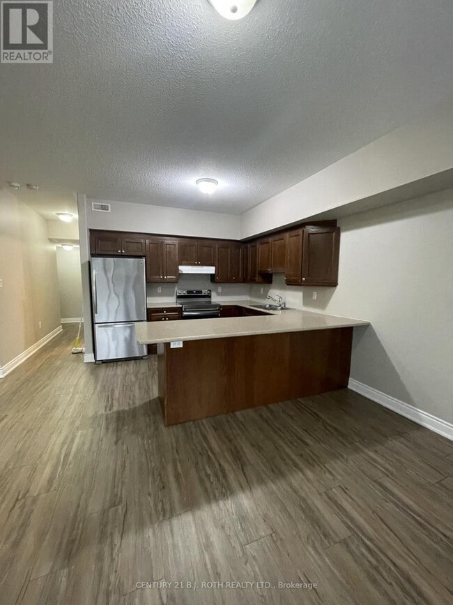 Building Photo - 175 Centre St