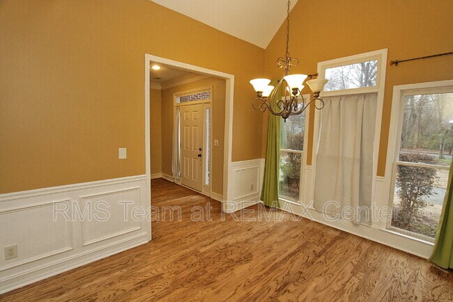 Foto del edificio - 1360 East Gate Ct SE