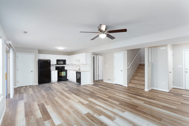 Open and Spacious Floorplan! - THE FALLS OF COLUMBIA