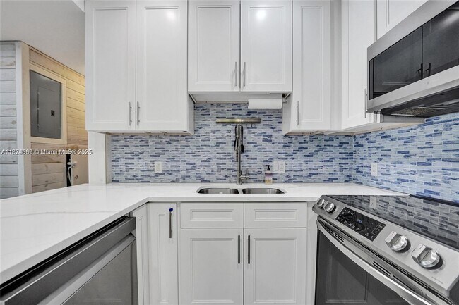 Foto del edificio - 4525 NE 21st Ave