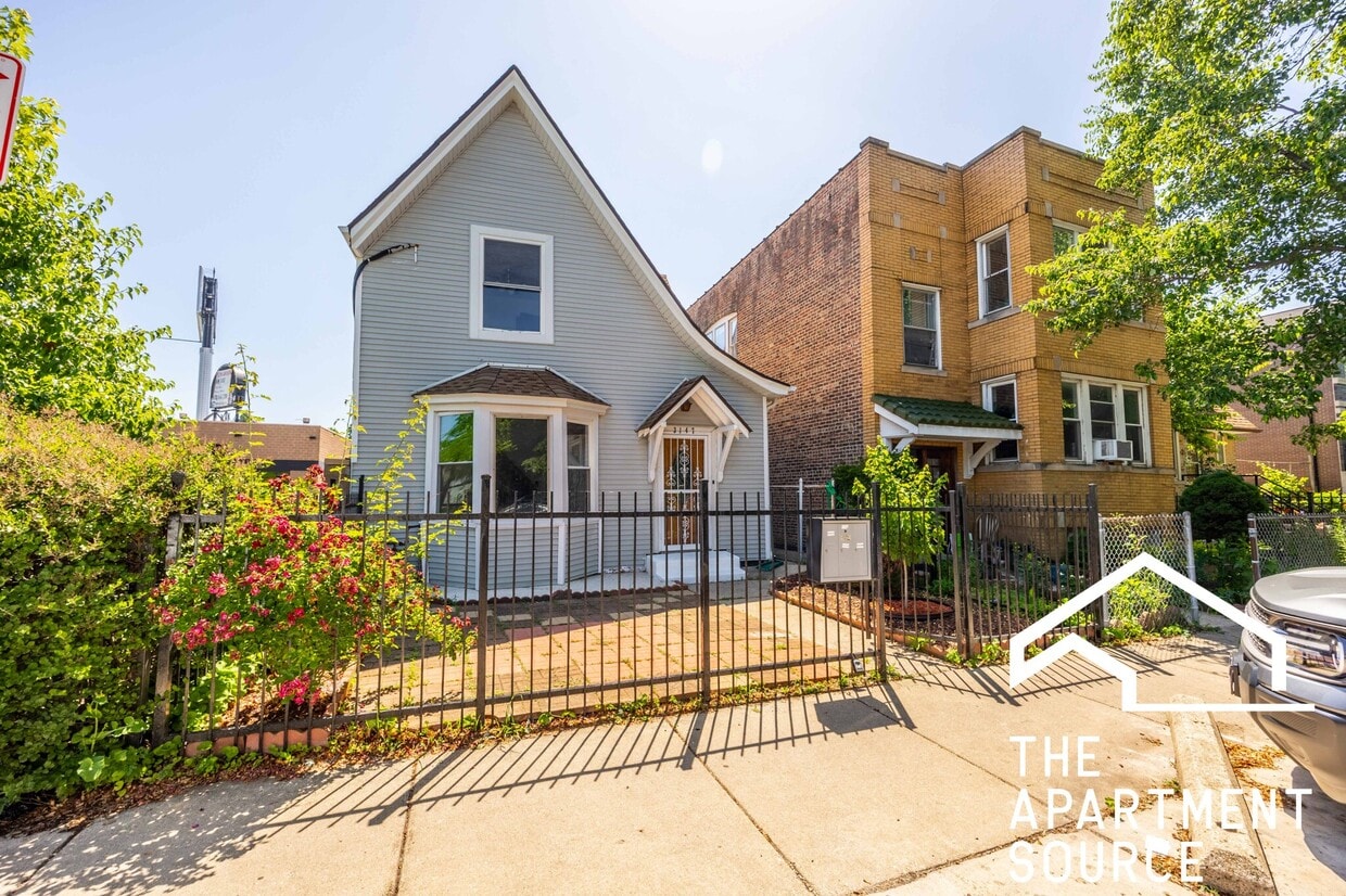 Primary Photo - 3147 N Spaulding Ave