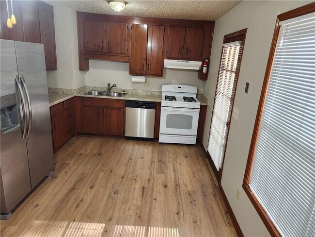 Foto del edificio - 3234 Valley View St