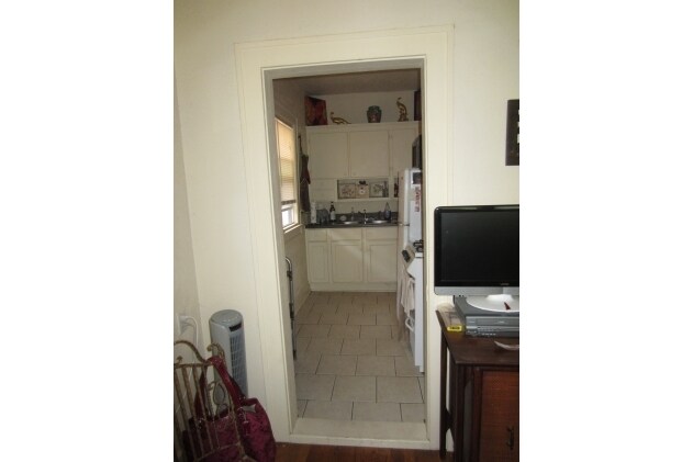 Foto del edificio - 715 NW 30th St