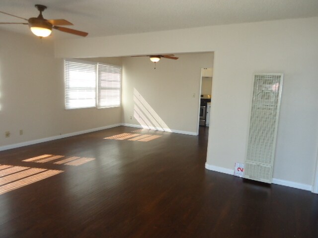 Foto del edificio - 3 Bed - 2 Bath Craftsman Home in the desir...