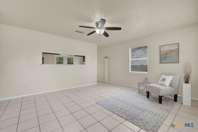 Foto del edificio - 807 Sturgeon Dr