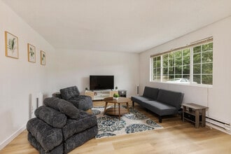 Building Photo - 15704 Ash Way