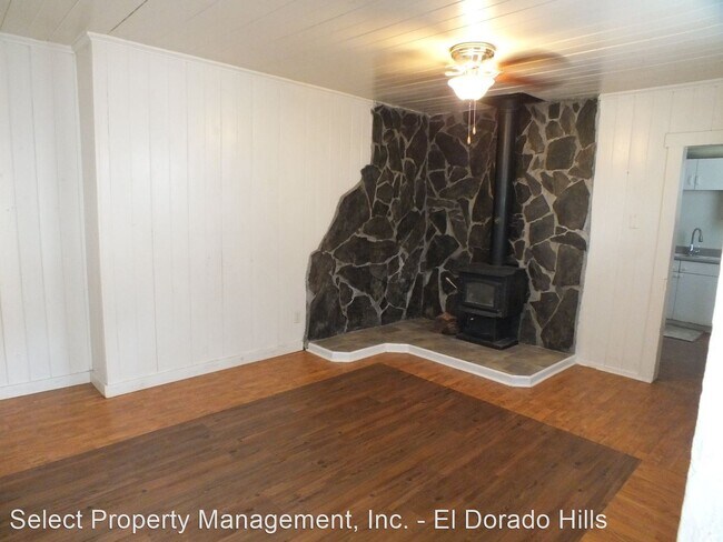 Building Photo - 1 br, 1 bath House - 2882 B Street