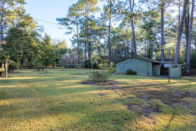 Building Photo - 1902 Groveland Rd