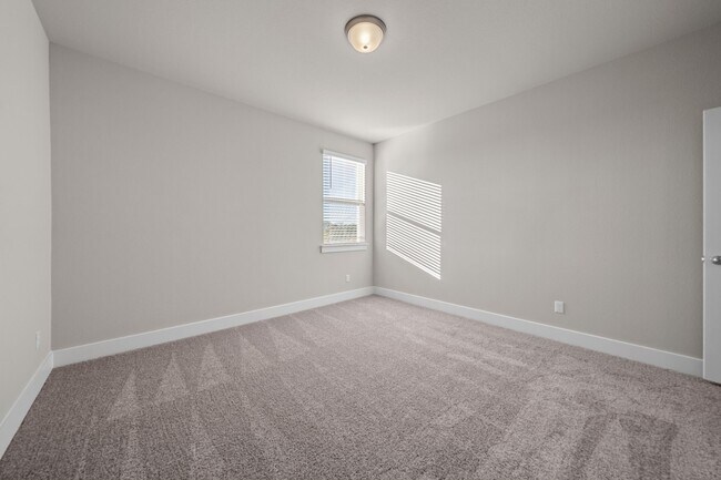 Foto del edificio - 217 Pinnacle Ln