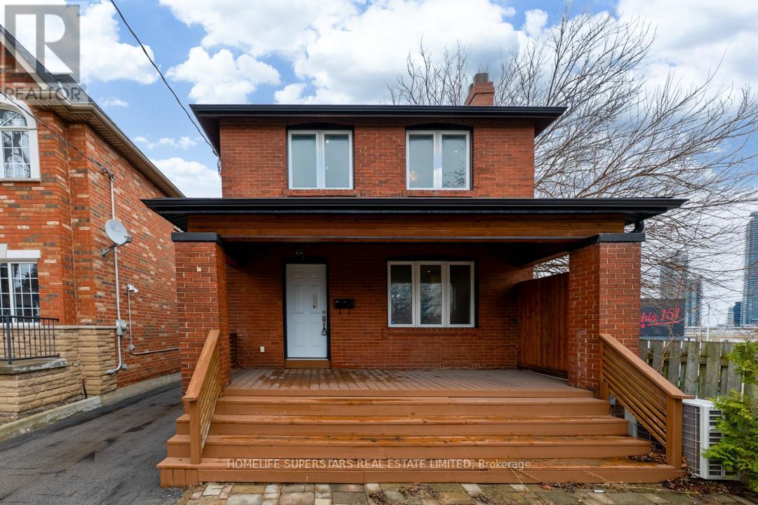 Primary Photo - 5 Aldgate Ave