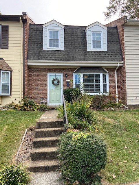 Entry - 7933 Provincetown Dr