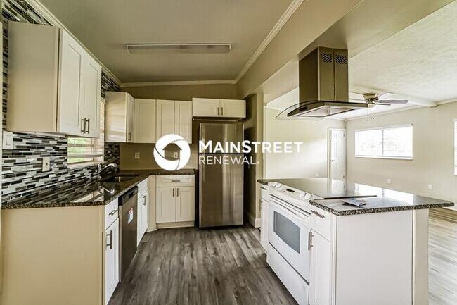 Foto del edificio - 3 Bedroom Pet-Friendly Home in ORLANDO, FL...