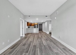 Building Photo - 4424 S Texas Ave