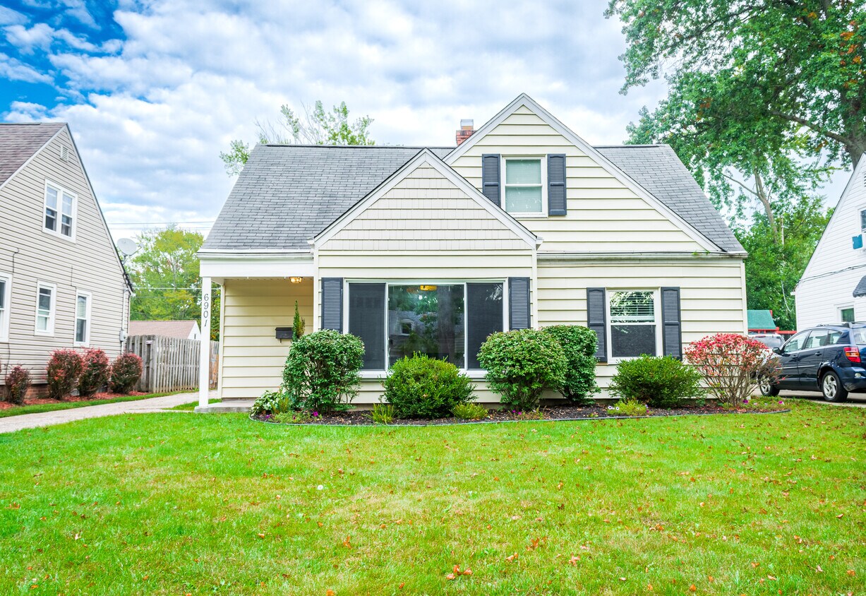 Primary Photo - 6901 Beresford Ave
