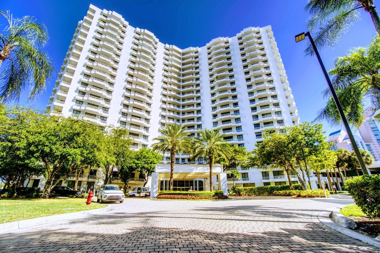3300 NE 192 St Unit 1108, Aventura, FL 33180 Condo for Rent in