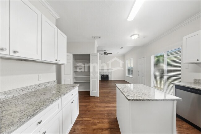 Foto del edificio - 14614 Twisted Pecan Ct