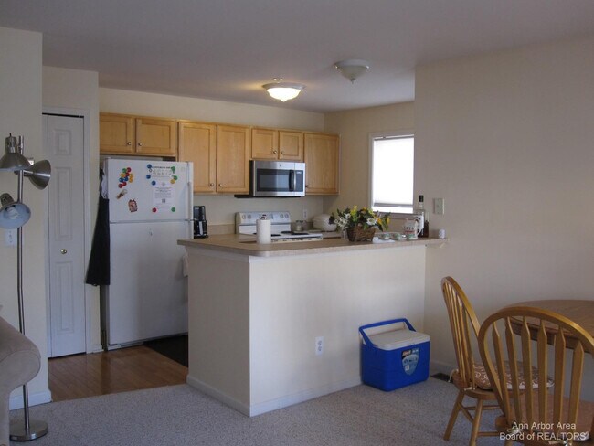 Foto del edificio - 2806 Barclay Wy