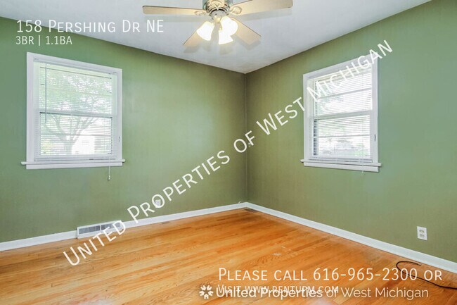 Building Photo - 158 Pershing Dr NE