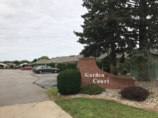 Primary Photo - Garden Court Apartments