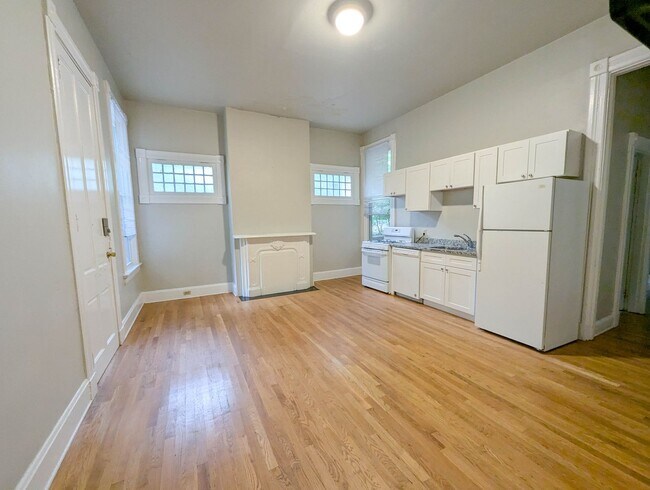 Photo - 32 Conklin St Apartment