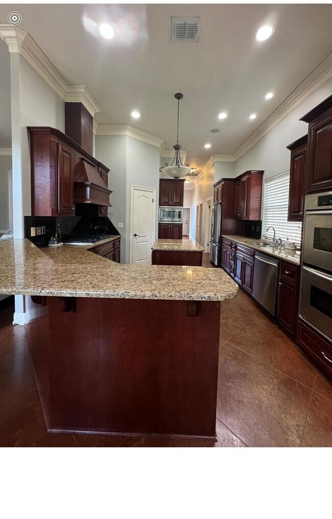 Building Photo - Rental Property