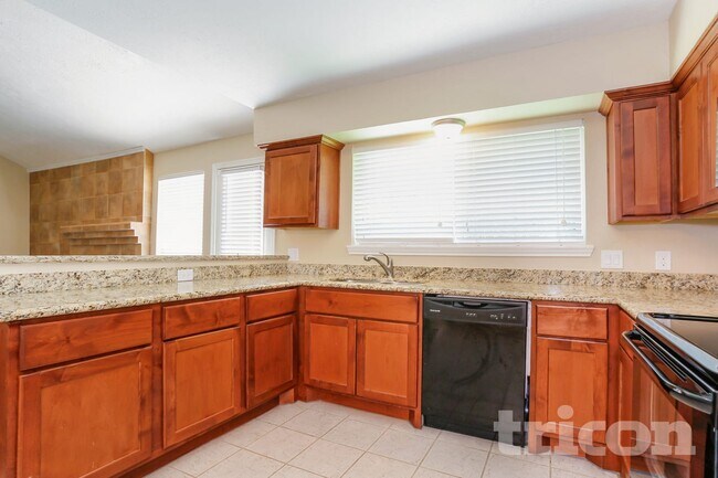 Foto del edificio - 7318 Foxway Ln