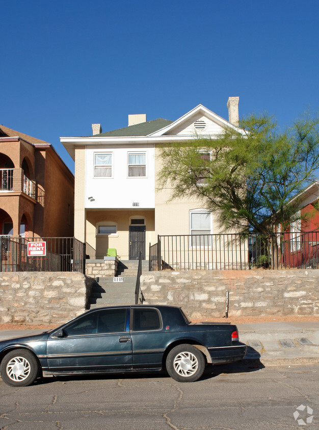 Foto del edificio - 1119 N El Paso St