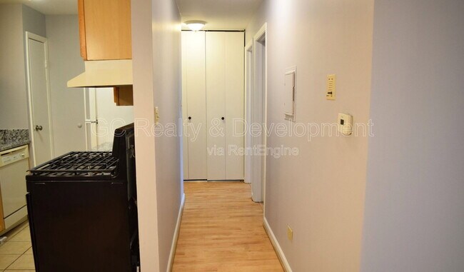 Foto del edificio - 1180 Meadow Ln