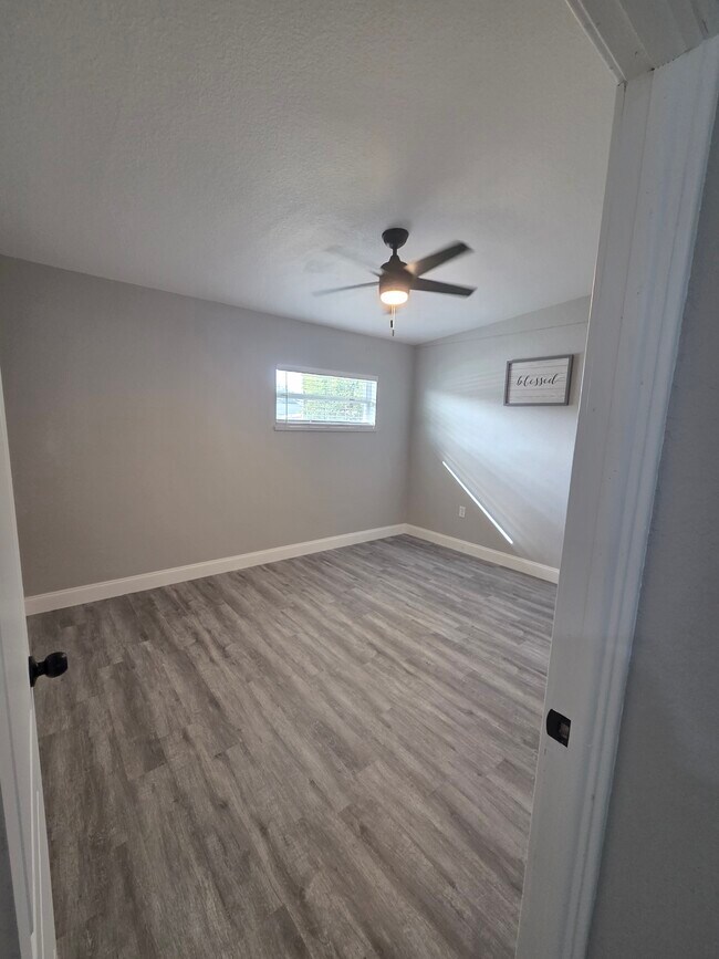 Dormitorio 2 - 2410 11th St