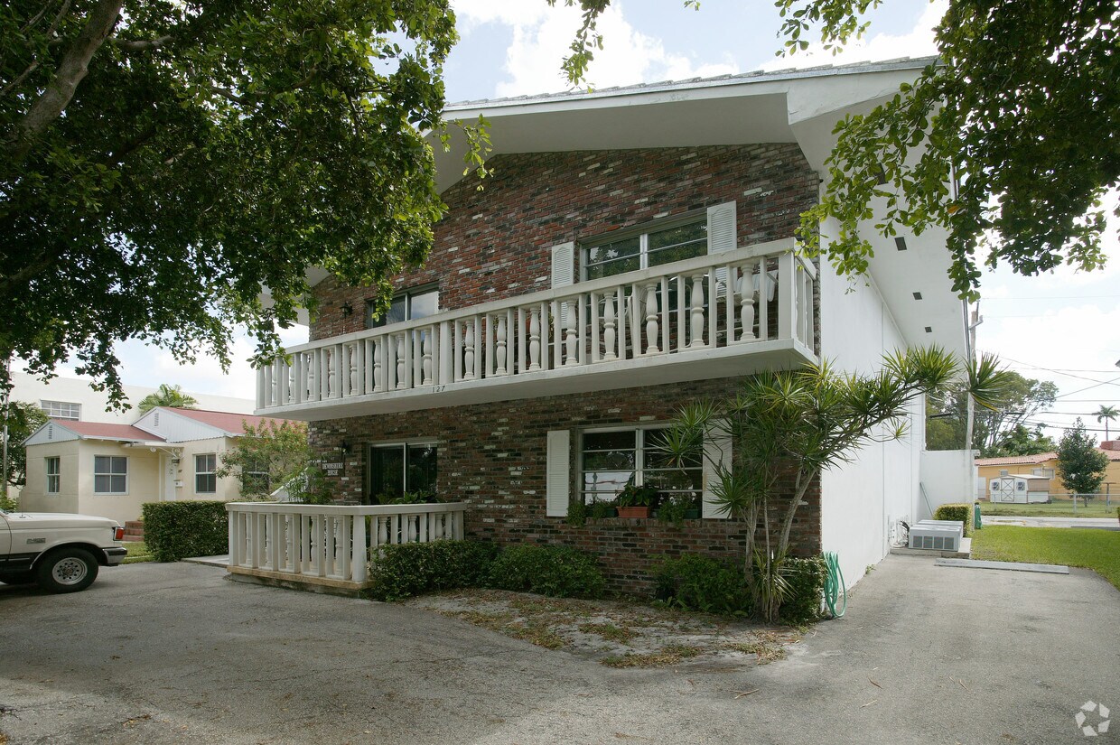 Devonshire Apartments Apartments in Miami, FL