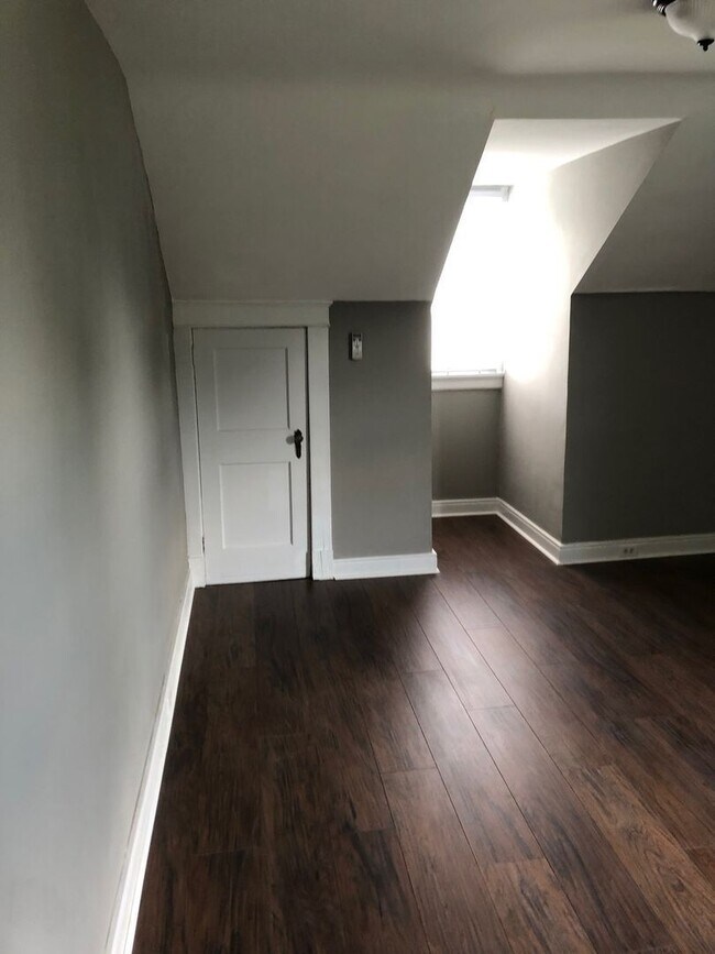 Foto del edificio - 5308 Waverly Ave