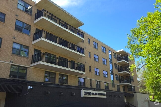 Building Photo - 2920 Dean Parkway Apartments